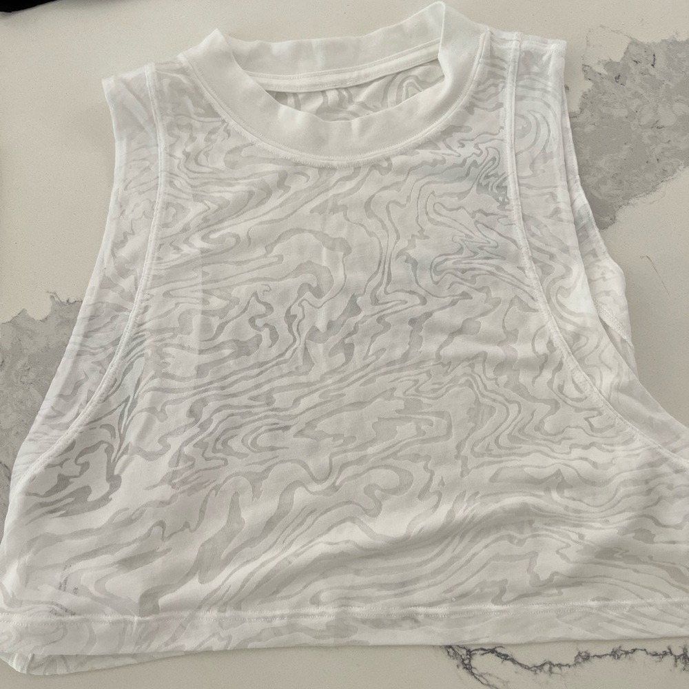 Lululemon crop wide/relaxed fit